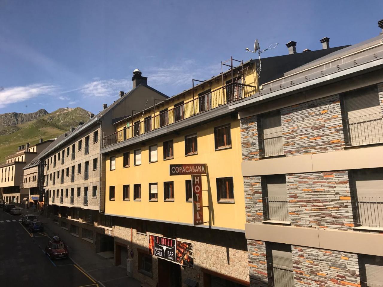 Apartamentos Grifovacances Consuegra 1 Pas De La Casa Exteriör bild